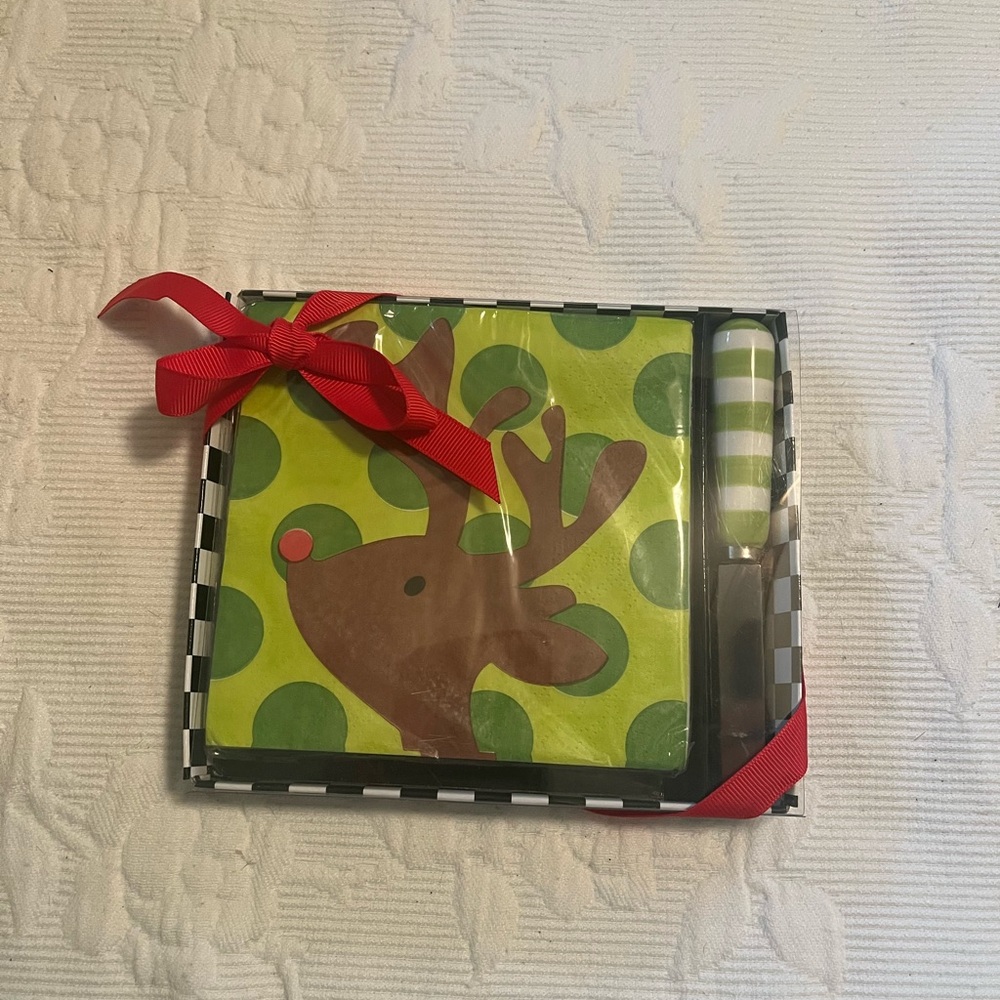 Festive Mud Pie Reindeer Napkin and Spreader Set